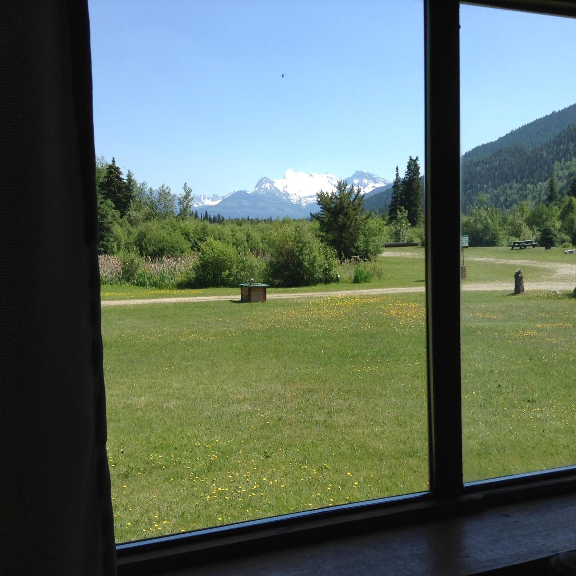 Summit River Lodge & Campsites Valemount Kamer foto